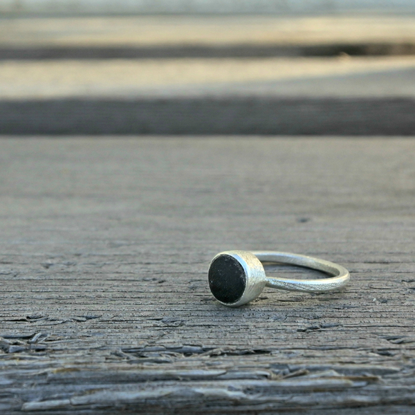 ○ Santorini V | δαχτυλίδι με πέτρα από τη Σαντορίνη, ασήμι 925 | ελληνικά νησιά - πέτρα, λάβα, ασήμι 925, χειροποίητα