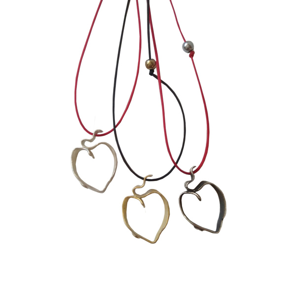 Ασημένιο Mενταγιόν καρδιά/handmade heart necklace - ασήμι, ασήμι, καλοκαιρινό, μοναδικό, γυναικεία, επιχρυσωμένα, ασήμι 925, καρδιά, κορίτσι, δώρο, αιματίτης, κολιέ, κορδόνια, κορδόνια, χειροποίητα, εντυπωσιακά, δώρα, καθημερινό, δωράκι, είδη δώρου, απαραίτητα καλοκαιρινά αξεσουάρ, ασημένια, γενέθλια, γυναίκα, ευκολοφόρετο, κρεμαστά, δώρα γενεθλίων, αυξομειούμενα