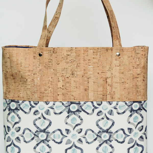 Τσάντα Ώμου από Φελλό "Lobelia" - ύφασμα, chic, ώμου, τσάντα, γεωμετρικά σχέδια, χειροποίητα, unique, φελλός, tote - 3