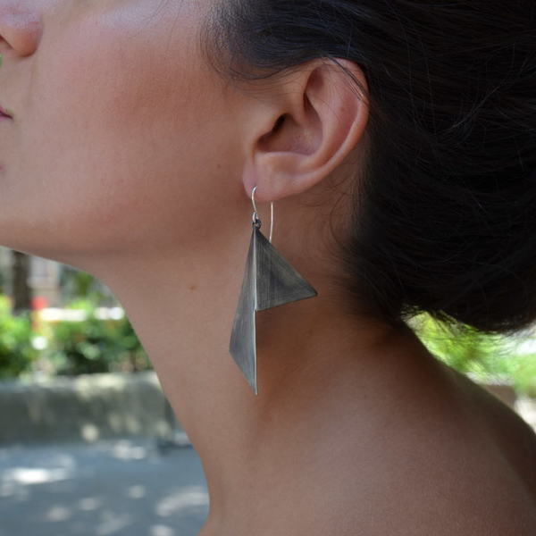 ''origami1'' earrings - ιδιαίτερο, μοναδικό, μοντέρνο, ασήμι 925, αλπακάς, γεωμετρικά σχέδια, χειροποίητα - 4