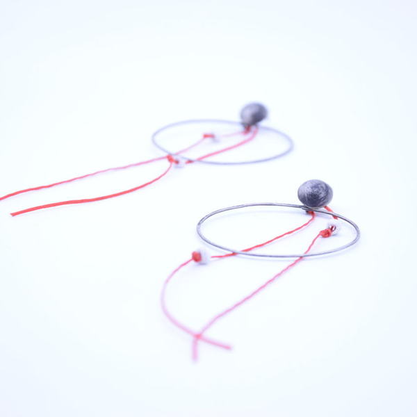 ''Red cords'' earrings - ασήμι, μοντέρνο, κεραμικό, κορδόνια, χειροποίητα, κρίκοι, minimal