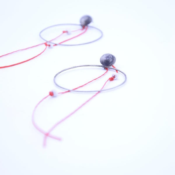 ''Red cords'' earrings - ασήμι, μοντέρνο, κεραμικό, κορδόνια, χειροποίητα, κρίκοι, minimal - 2