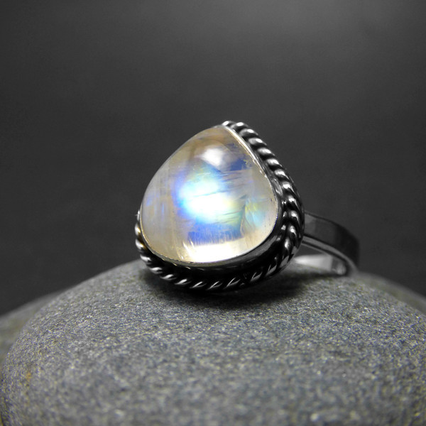 " Magical Moonstone " - Χειροποίητο δαχτυλίδι από ασήμι 925 με Φεγγαρόπετρα!!! - ασήμι, ασήμι, ημιπολύτιμες πέτρες, ημιπολύτιμες πέτρες, handmade, βραδυνά, fashion, vintage, design, ιδιαίτερο, μοναδικό, μοντέρνο, γυναικεία, sexy, ασήμι 925, ασήμι 925, φεγγάρι, φεγγάρι, donkey, δαχτυλίδι, χειροποίητα, romantic, γυναίκα, unisex, unique, boho, ethnic - 2