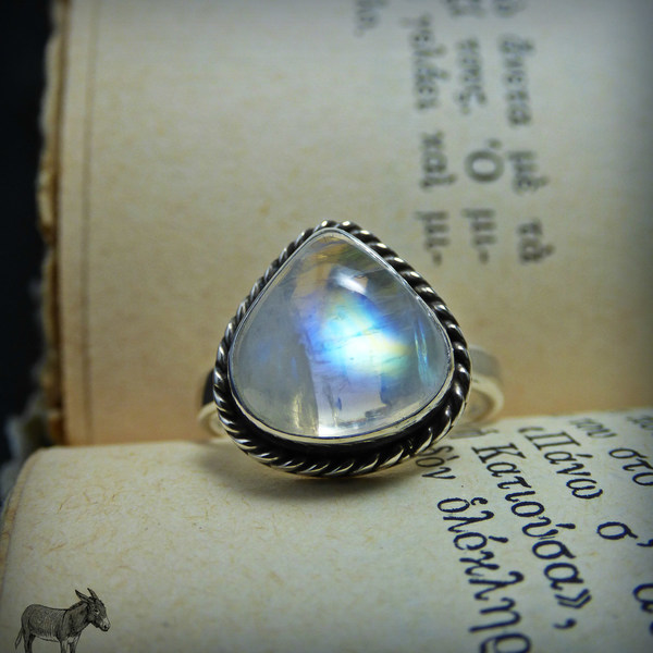 " Magical Moonstone " - Χειροποίητο δαχτυλίδι από ασήμι 925 με Φεγγαρόπετρα!!! - ασήμι, ασήμι, ημιπολύτιμες πέτρες, ημιπολύτιμες πέτρες, handmade, βραδυνά, fashion, vintage, design, ιδιαίτερο, μοναδικό, μοντέρνο, γυναικεία, sexy, ασήμι 925, ασήμι 925, φεγγάρι, φεγγάρι, donkey, δαχτυλίδι, χειροποίητα, romantic, γυναίκα, unisex, unique, boho, ethnic - 4