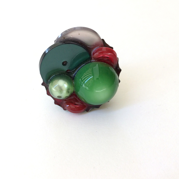 Green button ring - γυαλί, γυαλί, γυναικεία, δαχτυλίδι, χειροποίητα, μπρούντζος