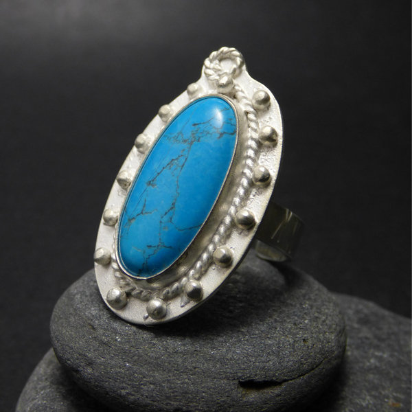" Blue Howlite " - Χειροποίητο επάργυρο δαχτυλίδι με γαλάζιο Χαολίτη! - statement, ημιπολύτιμες πέτρες, ημιπολύτιμες πέτρες, handmade, βραδυνά, fashion, vintage, ιδιαίτερο, μοναδικό, μοντέρνο, γυναικεία, sexy, χαολίτης, χαολίτης, επάργυρα, επάργυρα, donkey, gothic style, χειροποίητα, romantic, πριγκίπισσα, απαραίτητα καλοκαιρινά αξεσουάρ, must αξεσουάρ, κλασσικά, γυναίκα, unisex, unique, μεγάλα, αυξομειούμενα - 2