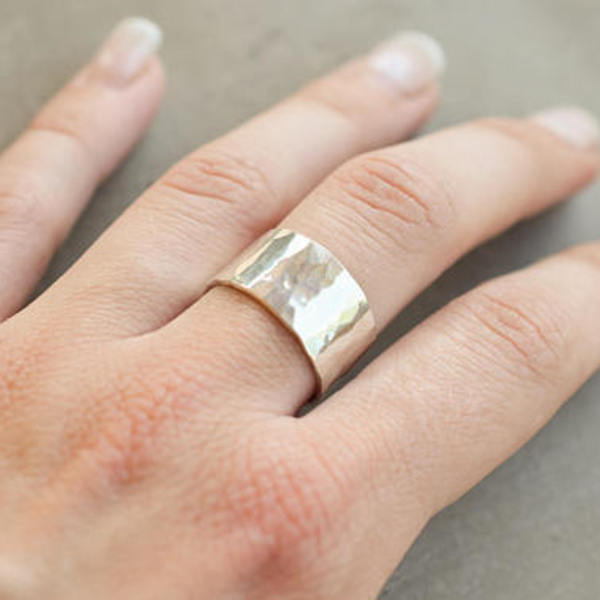 Σφυρήλατο δαχτυλίδι από ασήμι 925, φαρδύ μοντέρνο δαχτυλίδι - ασήμι 925, ασήμι 925, σφυρήλατο, minimal, βεράκια