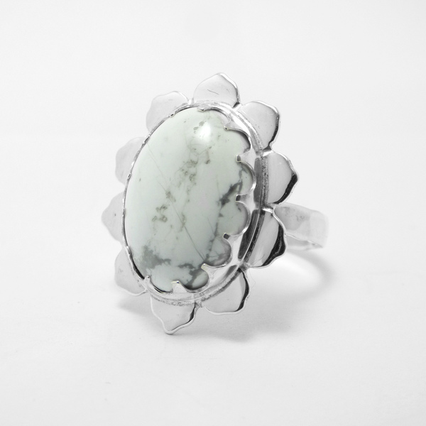 " White Howlite " - Χειροποίητο επάργυρο δαχτυλίδι με ημιπολύτιμο λίθο Λευκό Χαολίτη! - ημιπολύτιμες πέτρες, ημιπολύτιμες πέτρες, handmade, βραδυνά, fashion, vintage, κλασσικό, design, ιδιαίτερο, μοναδικό, μοντέρνο, γυναικεία, sexy, χαολίτης, χαολίτης, σύρμα, επάργυρα, επάργυρα, λουλούδια, donkey, gothic style, δαχτυλίδι, χειροποίητα, romantic, minimal, απαραίτητα καλοκαιρινά αξεσουάρ, κλασσικά, personalised, γυναίκα, unisex, unique, boho, ethnic, rock, αυξομειούμενα