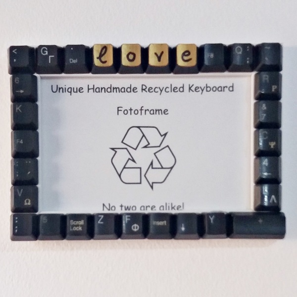 Handmade Recycled Keyboard Fotoframe "Love" - handmade, διακοσμητικό, ιδιαίτερο, μοναδικό, πίνακες & κάδρα, επιτοίχιο, δώρο, χειροποίητα, γενέθλια, unique, διακοσμητικά - 3