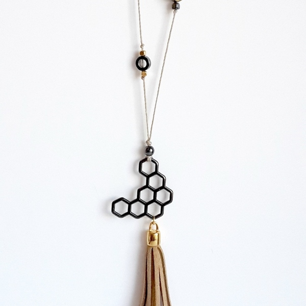 Honeycomb necklace - γυναικεία, με φούντες, κολιέ, κορδόνια, minimal, unique, αυξομειούμενα