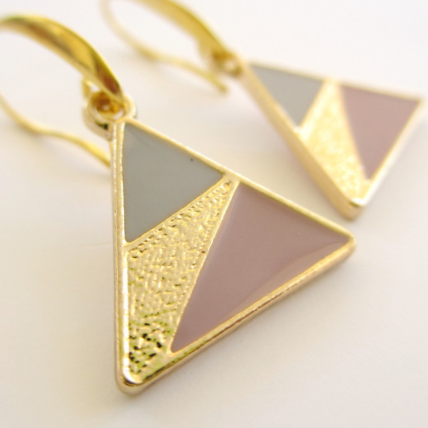 Minimal Triangle Σκουλαρίκια - chic, charms, ιδιαίτερο, μοντέρνο, επιχρυσωμένα, γεωμετρικά σχέδια, romantic, κρεμαστά