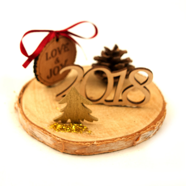 Γούρια ξύλινος κορμός - γούρι, δώρο, χριστουγεννιάτικο, κουκουνάρι - 3