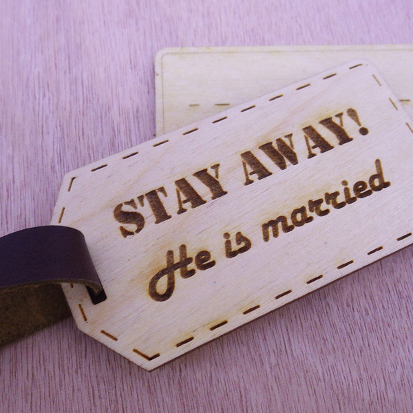 Ταμπελάκι για τη βαλίτσα Του!! (baggage tag) - δέρμα, ξύλο, ξύλο, ανδρικά, δώρο, μπρελόκ, γάμος, ζευγάρια, ξύλινα - 3
