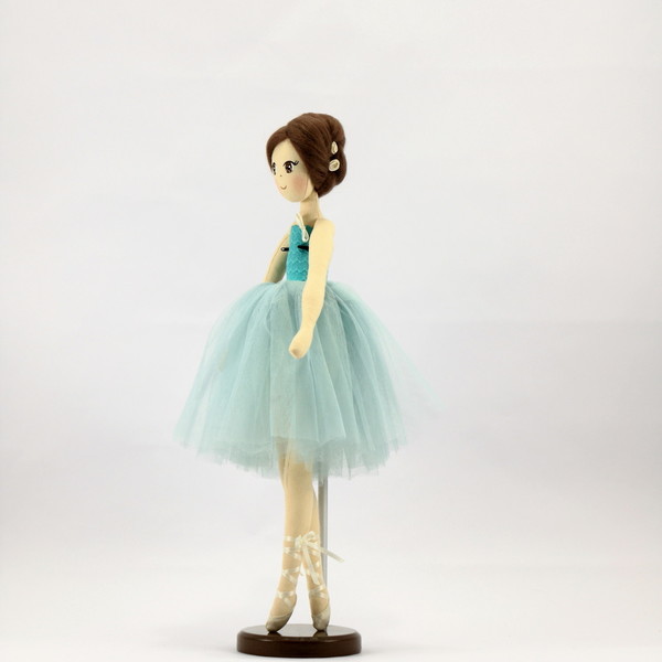 Υφασμάτινη χειροποίητη κούκλα: Αγγελική - μαλλί, κορδέλα, βαμβάκι, μοναδικό, κορίτσι, δώρο, διακόσμηση, χειροποίητα, παιδικό δωμάτιο, κούκλες - 2