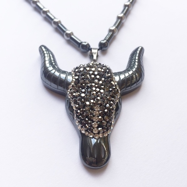 Hematite Bull Head - ημιπολύτιμες πέτρες, ημιπολύτιμες πέτρες, μοναδικό, αιματίτης, αιματίτης, κολιέ, κορδόνια, εντυπωσιακό, Black Friday - 2