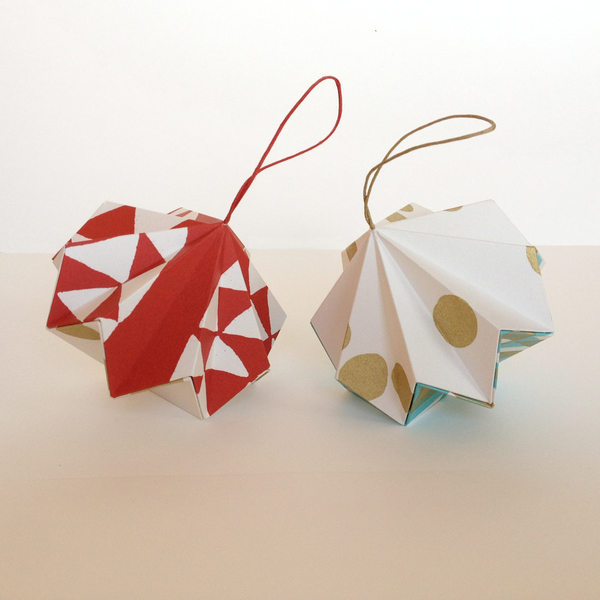 Γεωμετρικό χριστουγεννιάτικο μεταξοτυπημένο στολίδι origami - χαρτί, γεωμετρικά σχέδια, χειροποίητα, στολίδι, χριστουγεννιάτικο, χριστουγεννιάτικα δώρα, στολίδια - 4