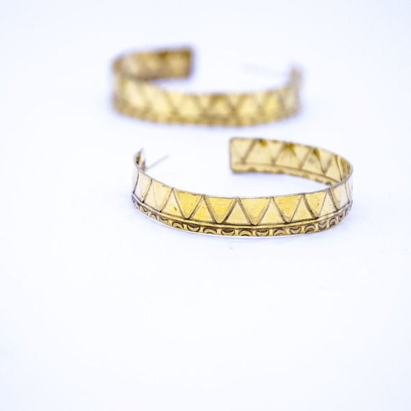 ''Hoop print earrings2'' in gold plated copper - επιχρυσωμένα, επιχρυσωμένα, χαλκός, γεωμετρικά σχέδια, χειροποίητα, κρίκοι - 3