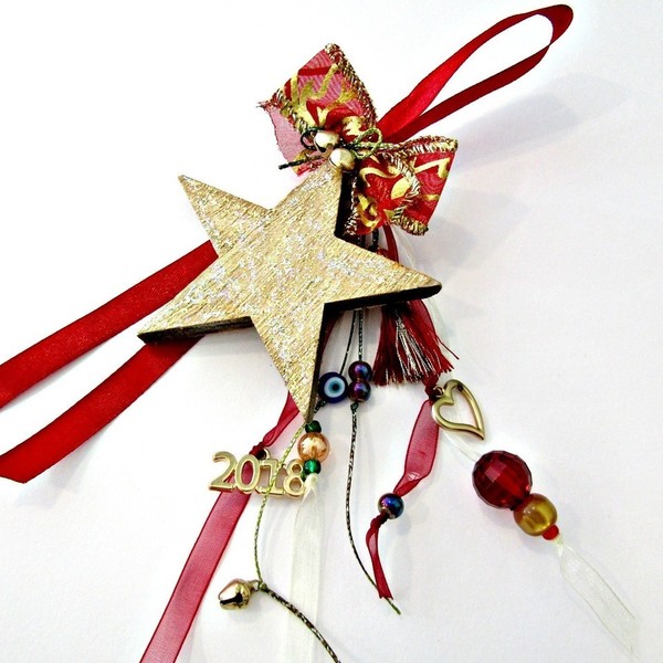 Γούρι με ξύλινο χρυσό αστέρι (6) - φιόγκος, διακοσμητικό, κλασσικό, γούρι, χρυσό, καρδιά, αστέρι, μέταλλο, χειροποίητα, μάτι, ξύλινο, χριστουγεννιάτικο