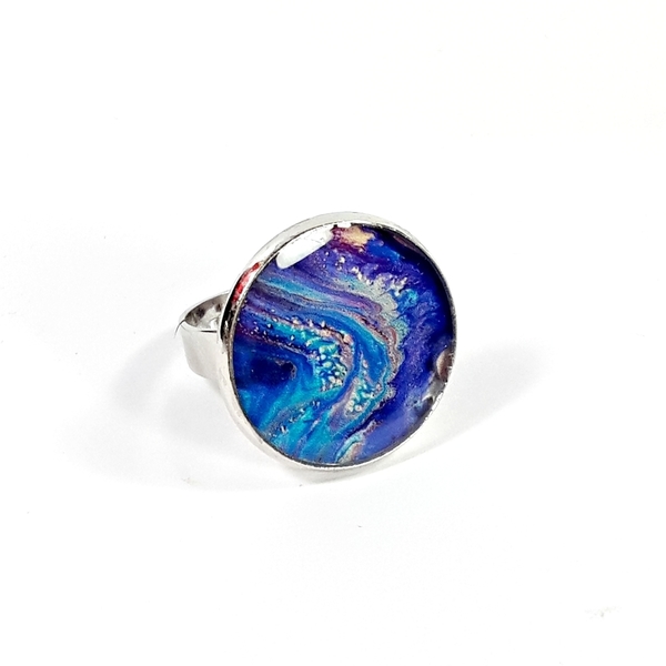 Abstract Blue Purple | Δαχτυλίδι με υγρό γυαλί - statement, γυαλί, γυαλί, γυναικεία, δώρο, δαχτυλίδι, unique, μεγάλα, αυξομειούμενα, φθηνά