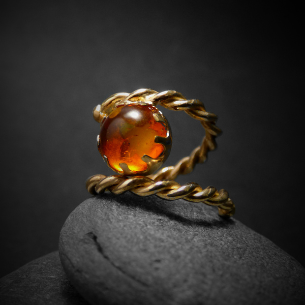 " Valtic Amber " - Χειροποίητο επίχρυσο δαχτυλίδι με Κεχριμπάρι! - ημιπολύτιμες πέτρες, ημιπολύτιμες πέτρες, βραδυνά, fashion, vintage, design, ιδιαίτερο, μοναδικό, μοντέρνο, γυναικεία, επιχρυσωμένα, επιχρυσωμένα, ορείχαλκος, donkey, gothic style, δαχτυλίδια, χειροποίητα, romantic, must αξεσουάρ, βεράκια, γυναίκα, unisex, unique, ethnic, έλληνες σχεδιαστές, fashion jewelry, ιδεά για δώρο, αυξομειούμενα - 2