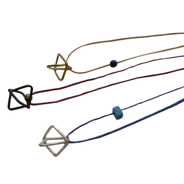 Χειροποίητο μενταγιόν 3d ρόμβος|Handmade 3d rhombus pendant - ασήμι, μοντέρνο, επιχρυσωμένα, κορίτσι, δώρο, κορδόνια, γεωμετρικά σχέδια, 3d, unisex, boho, κρεμαστά, δώρα για άντρες, έλληνες σχεδιαστές, δώρα για γυναίκες - 2