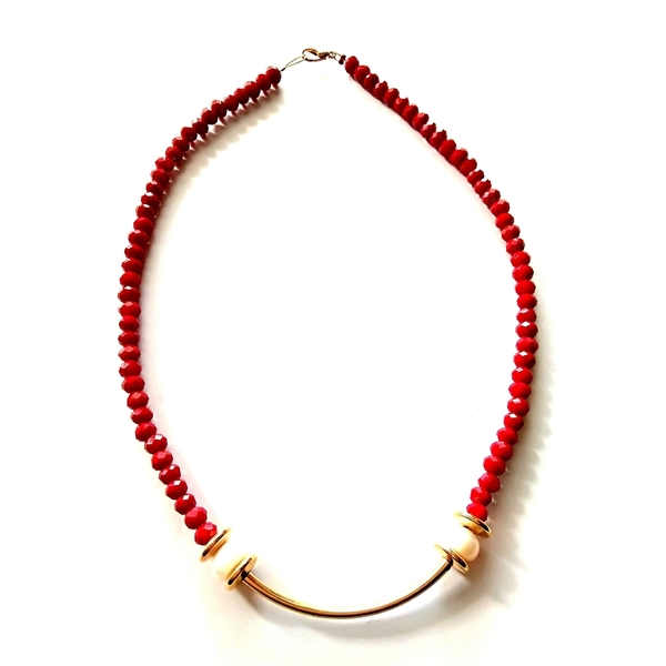 Red and pearls - ημιπολύτιμες πέτρες, μαργαριτάρι, κρύσταλλα, κολιέ, κοντό, minimal, επίχρυσα στοιχεία