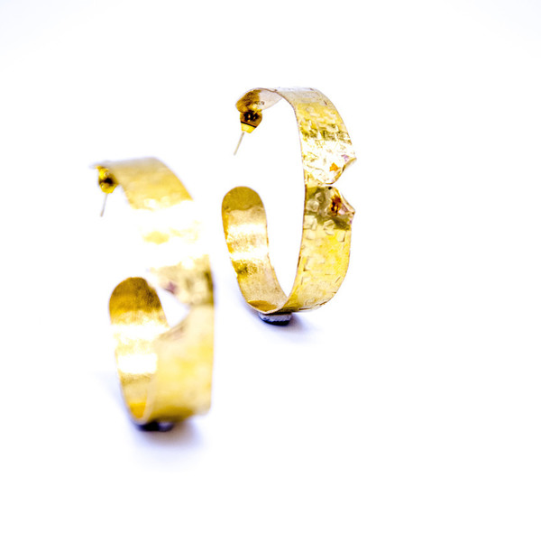 "Scratch" hoop earrings - μοντέρνο, επιχρυσωμένα, ασήμι 925, χαλκός, χειροποίητα, κρίκοι, σφυρήλατο, επιχρύσωση 14κ