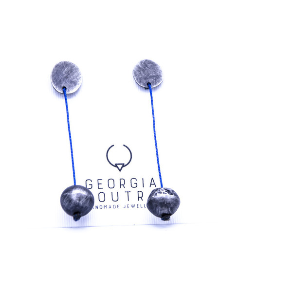 ''Blue'' oxidized silver earrings - μπλε, ασήμι, μοντέρνο, κύκλος, κορδόνια, γεωμετρικά σχέδια, χειροποίητα σκουλαρίκια με πέρλε