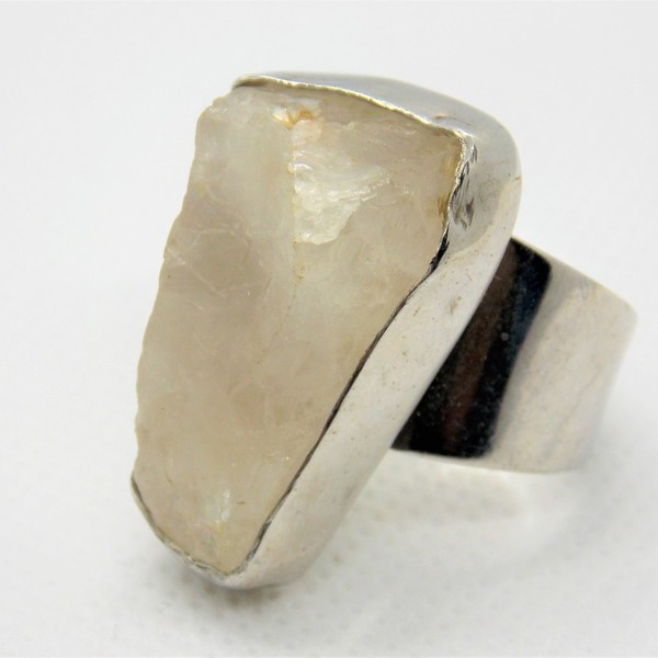 Δαχτυλίδι ασημένιο χειροποίητο με λευκό quartz. - statement, ημιπολύτιμες πέτρες, ασήμι 925, ασήμι 925, χειροποίητα, boho, ethnic, μεγάλα