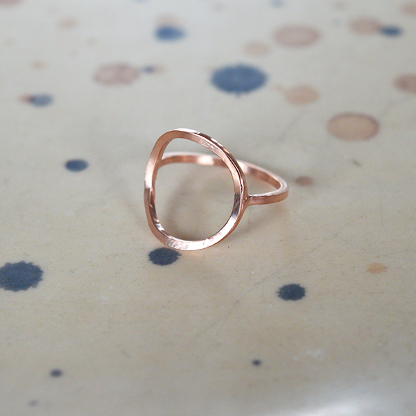 Ροζ χρυσό γεωμετρικό δαχτυλίδι σε σχήμα ανοιχτού κύκλου, Karma ring - statement, ασήμι, μοντέρνο, επιχρυσωμένα, ασήμι 925, κύκλος, γεωμετρικά σχέδια, δαχτυλίδια, minimal