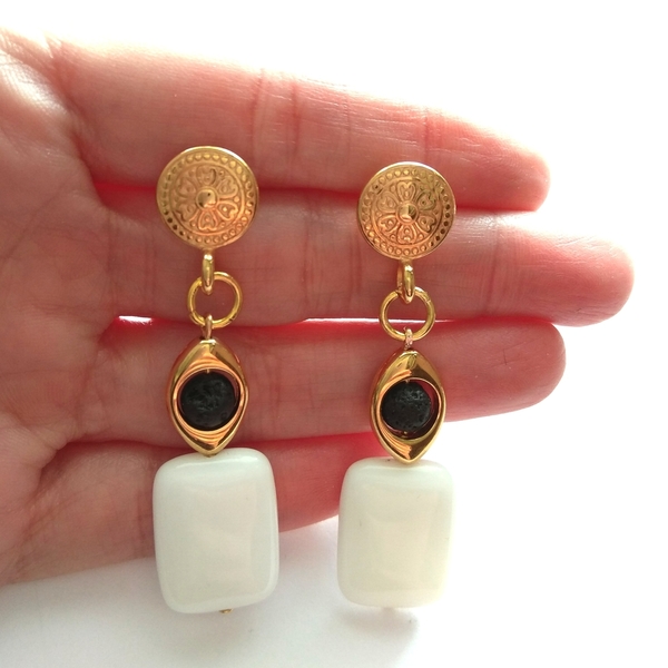 White onyx earrings - ημιπολύτιμες πέτρες, βραδυνά, vintage, μοντέρνο, όνυχας, romantic, μακριά, minimal, μεταλλικά στοιχεία, κρεμαστά