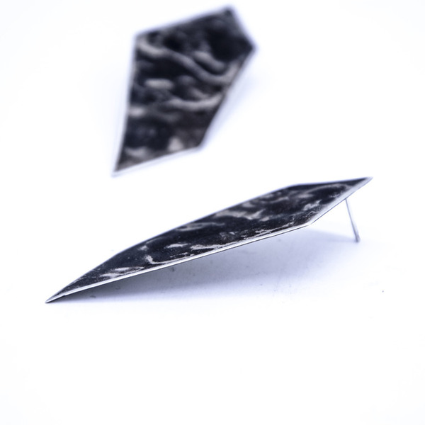 ''Black Polygon'' stud earrings - statement, ασήμι, μοντέρνο, αλπακάς, γεωμετρικά σχέδια, must αξεσουάρ, καρφωτά, unisex, rock - 2