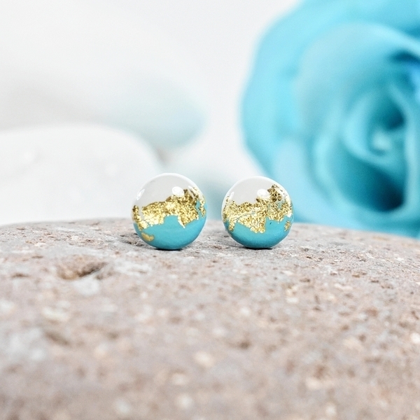 Mini studs earrings! | White & Gold | Polymer Clay - γυαλί, μοντέρνο, επιχρυσωμένα, πηλός, γεωμετρικά σχέδια, για όλες τις ώρες, minimal, must αξεσουάρ, καρφωτά - 2