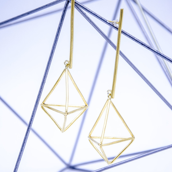 ''Triangle'' gold hoop earrings - statement, ασήμι, βραδυνά, μοντέρνο, επιχρυσωμένα, αλπακάς, γεωμετρικά σχέδια, minimal, unisex, rock, κρεμαστά