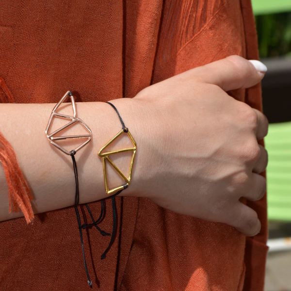 ''Triangle'' gold bracelet - charms, μοντέρνο, επιχρυσωμένα, ορείχαλκος, γεωμετρικά σχέδια, minimal, unisex, rock, μπρούντζος, Black Friday - 5