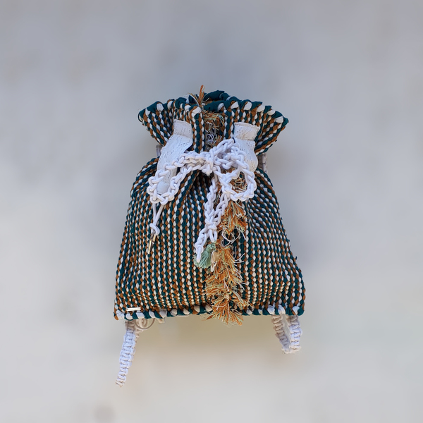 Μοναδική υφαντή χειροποίητη τσάντα πλάτης - handmade, ριγέ, πουγκί, σακίδια πλάτης, κουρελού, χειροποίητα, υφαντά, boho, ethnic, κρόσσια