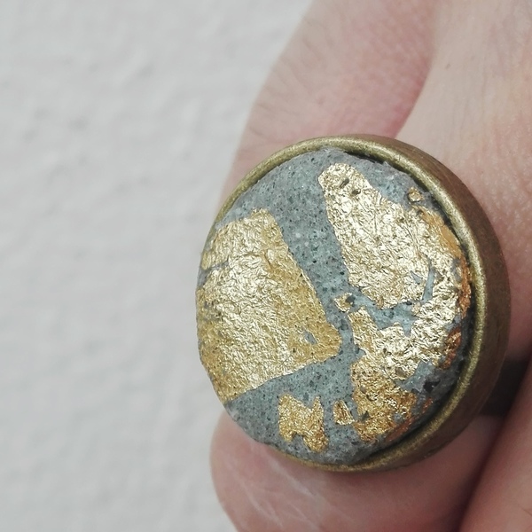 Δαχτυλίδι από τσιμέντο και φύλλα χρυσού - statement, vintage, ορείχαλκος, γεωμετρικά σχέδια, minimal, αυξομειούμενα - 2