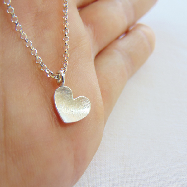 Ασημένιο μενταγιόν με αλυσίδα καρδούλα. - ασήμι, αλυσίδες, καρδιά, κοντό, romantic, minimal, κρεμαστά