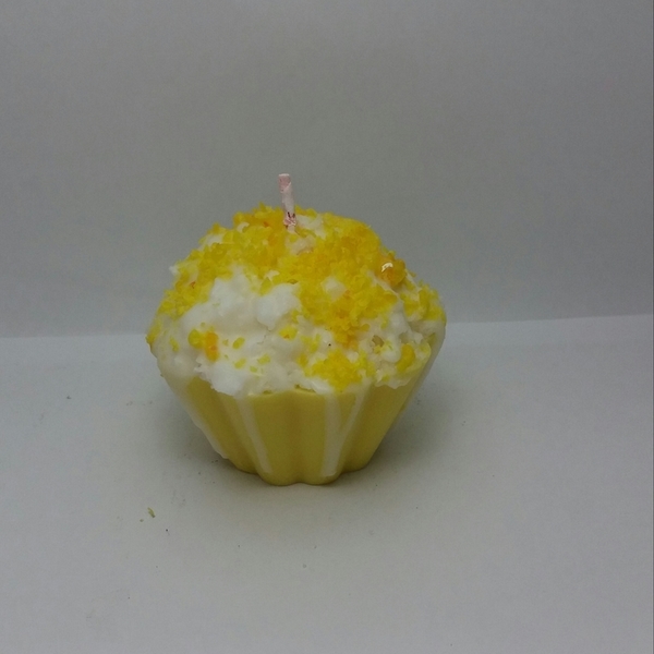 Κερί cupcake "καραμέλα" - ιδιαίτερο, μοναδικό, δωράκι, αρωματικά κεριά, αρωματικό, gift, δώρα γενεθλίων
