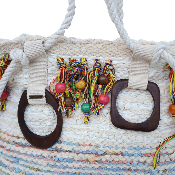 Μοναδική υφαντή χειροποίητη τσάντα θαλάσσης - ύφασμα, καλοκαίρι, κουρελού, χειροποίητα, ethnic, κρόσσια, θαλάσσης - 2