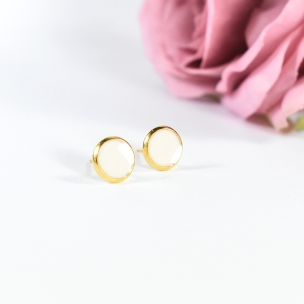 White candies | Stud earrings | Minimal - γυαλί, μοντέρνο, επιχρυσωμένα, σμάλτος, γεωμετρικά σχέδια, minimal, καρφωτά, candy