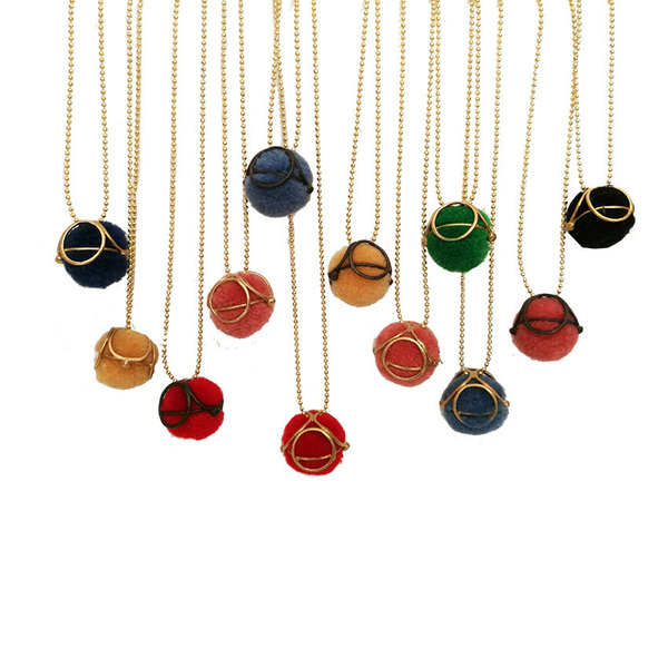 Mακρύ μενταγιόν απο μπρούτζο επιχρυσωμένο σε διάφορα χρώματα |Ηandmade long pendant made of Brass Gold plated - χρωματιστό, μοντέρνο, ορείχαλκος, ορείχαλκος, μακρύ, κορίτσι, δώρο, pom pom, δώρα, μπρούντζος, κρεμαστά, δώρα για γυναίκες