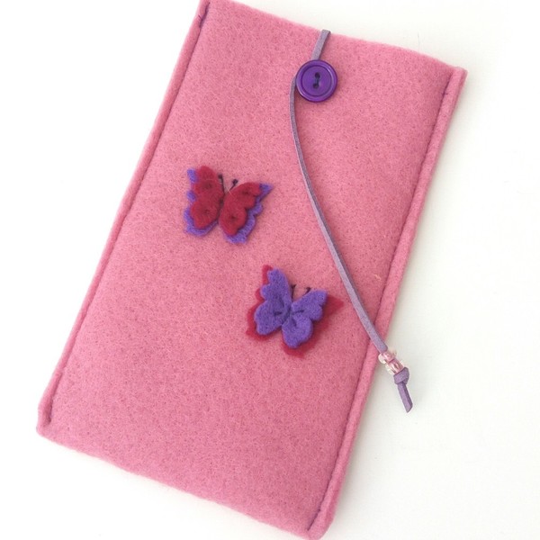 Ροζ θήκη για κινητό με πεταλούδες - ύφασμα, χρωματιστό, ιδιαίτερο, τσόχα, δώρο, πρωτότυπο, χειροποίητα, κουμπί, θήκες, πεταλούδες, πρωτότυπα δώρα - 3