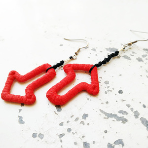Ασύμμετρα κόκκινα βέλη σκουλαρίκια - γυναικεία, γεωμετρικά σχέδια, rock, κρεμαστά - 2