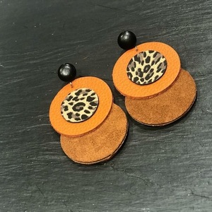 Δερμάτινα σκουλαρίκια με animal prints - δέρμα, animal print, κρεμαστά, μεγάλα - 4