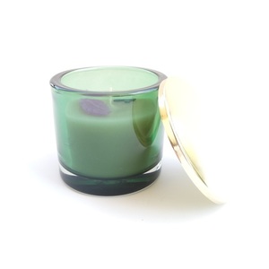 Αρωματικό Διακοσμητικό Κερί σε Πράσινο Γυάλινο Δοχείο με Χρυσό Καπάκι - γυαλί, χρυσό, φτερό, αρωματικά κεριά - 2