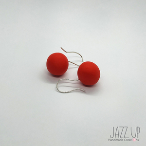 "Dots & Colors Red" - Κόκκινα κρεμαστά minimal σκουλαρίκια από πολυμερή πηλό - ασήμι 925, πηλός, minimal, μικρά, κρεμαστά, γάντζος, αγ. βαλεντίνου - 3