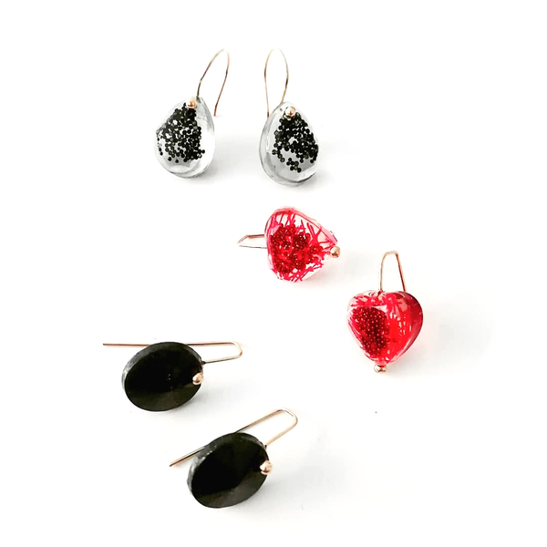 Μικρά σκουλαρίκια Love red/ Tiny Dangles - ασήμι, γυαλί, καρδιά, δώρα αγίου βαλεντίνου, αγ. βαλεντίνου - 3