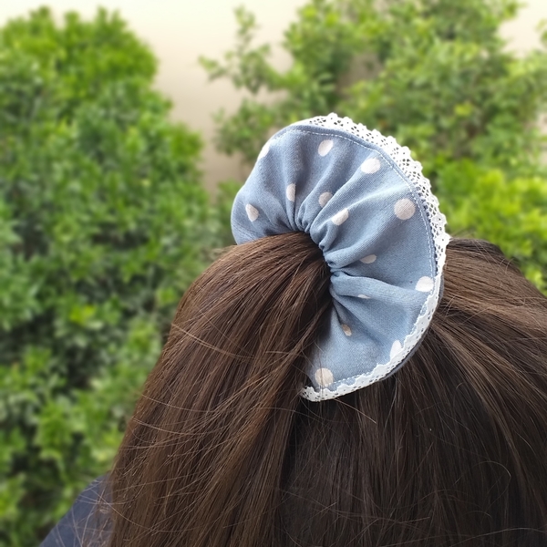 Scrunchy λαστιχάκι μαλλιών μπλε ραφ με δαντέλα - ύφασμα, δαντέλα, χειροποίητα, για τα μαλλιά, λαστιχάκια μαλλιών - 3