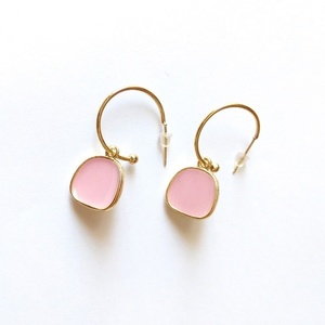 Κρεμαστά σκουλαρίκια - Η παλέτα της ροζ μονοχρωμίας- - σμάλτος, αλπακάς, κρίκοι, romantic, μικρά